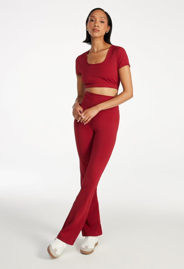 Active Cropped Tee Biking Red