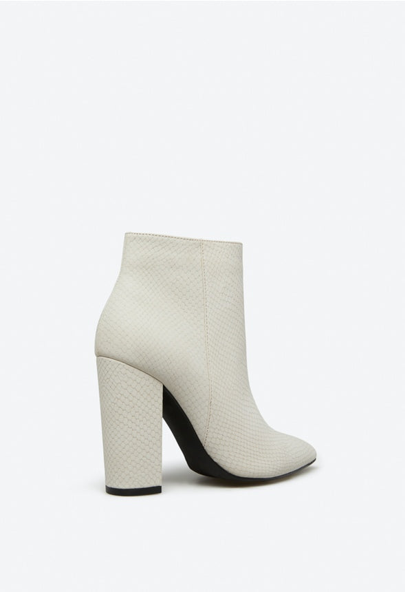 MINDA BLOCK HEEL BOOTIE Birch