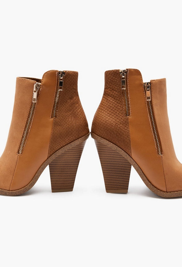CHARMAYNE BLOCK HEEL BOOTIE Lt Camel