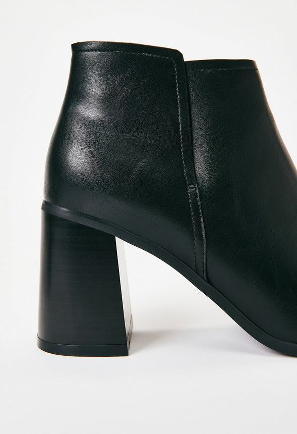 Rae Pointed Toe Bootie Black Caviar