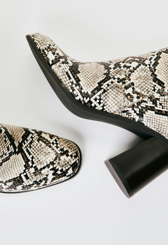 Rae Pointed Toe Bootie Bone