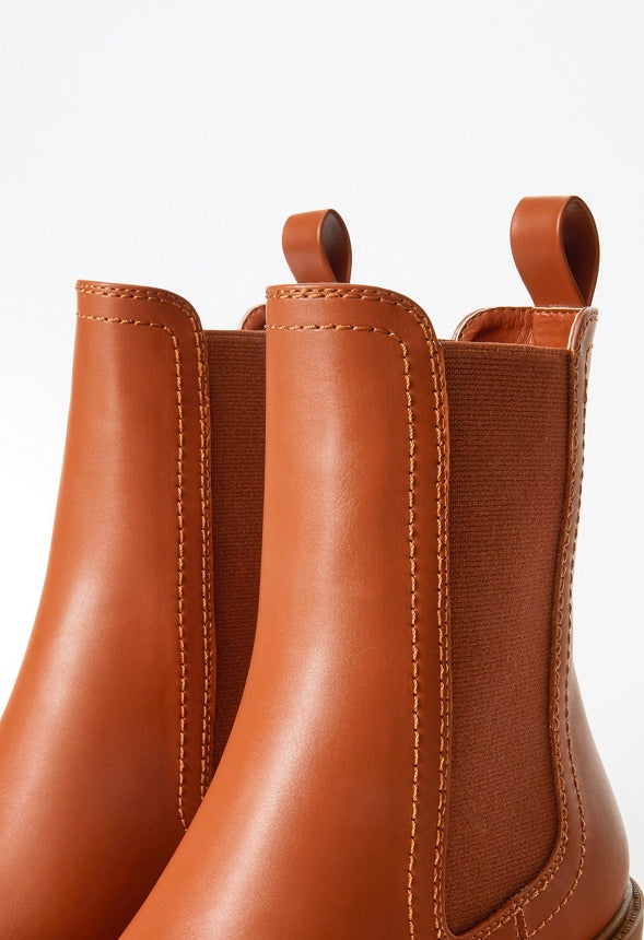 Loren Chelsea Bootie French Oak