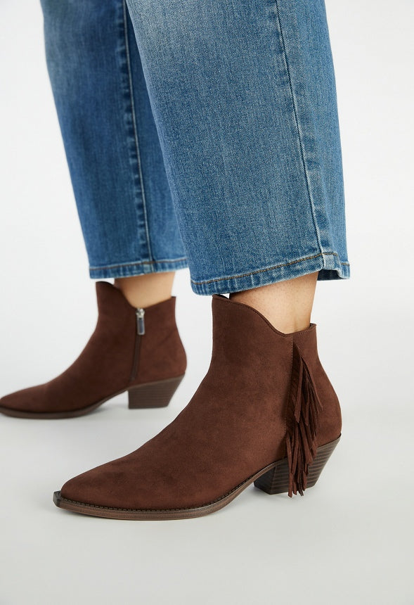 Tahlea Pointed Toe Bootie Chocolate Lab