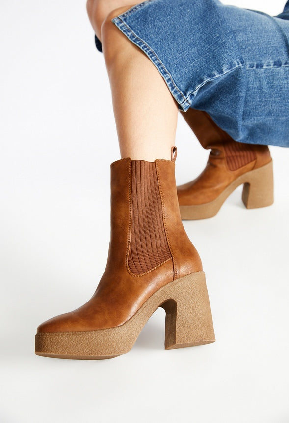 Maia Chelsea Bootie Brown