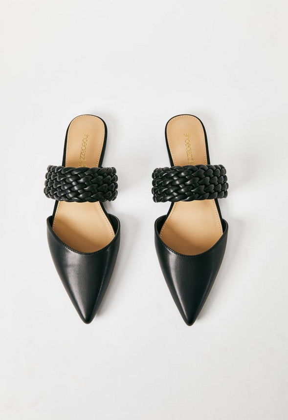 ALANIS POINTED TOE FLAT Black Caviar