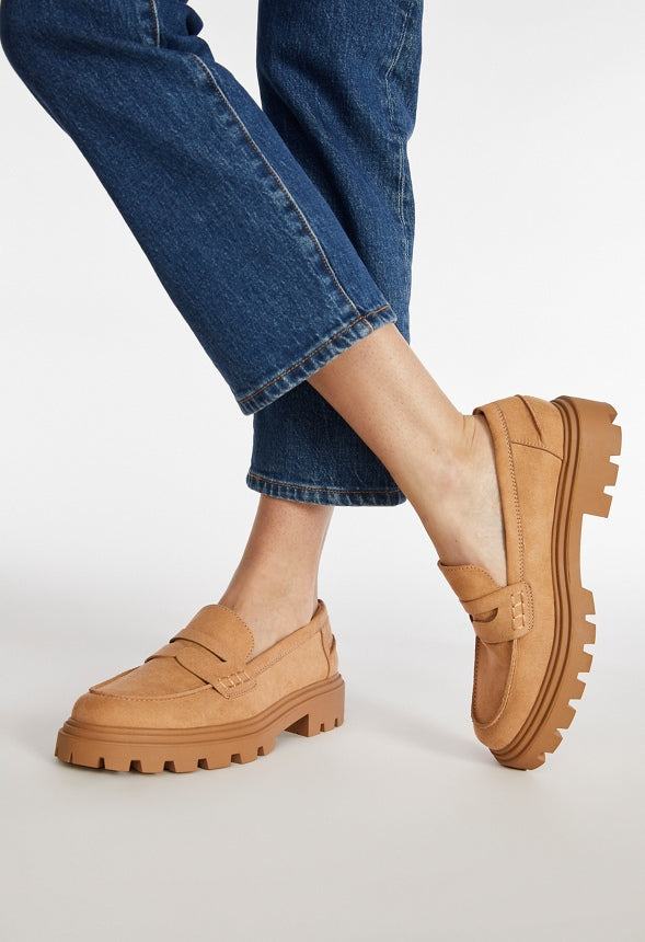Colette Lug Sole Loafer Light Camel