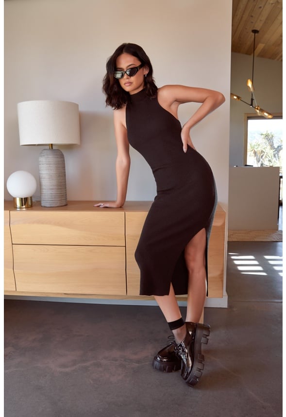 Curved Cat-Eye Sunglasses Black
