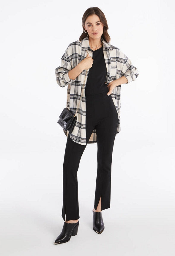 Oversized Flannel Pocket Shirt Cream Navy Plaid