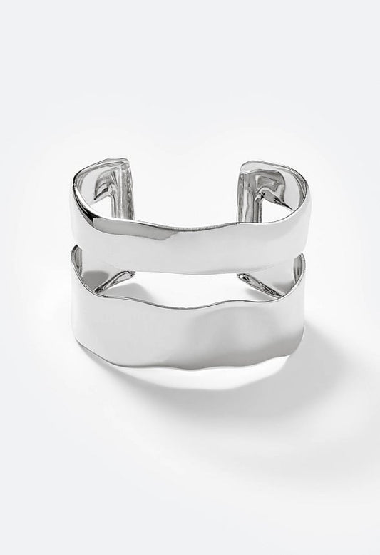 Rea Adjustable Smooth Metal Wave Effect Cuff  Silver