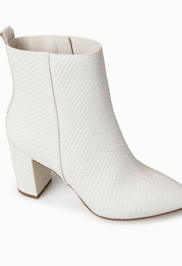 OLYVIA BLOCK HEEL BOOTIE White