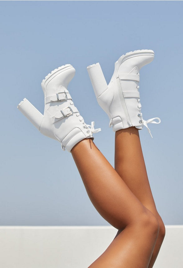 ANALISA BLOCK HEEL BOOTIE White