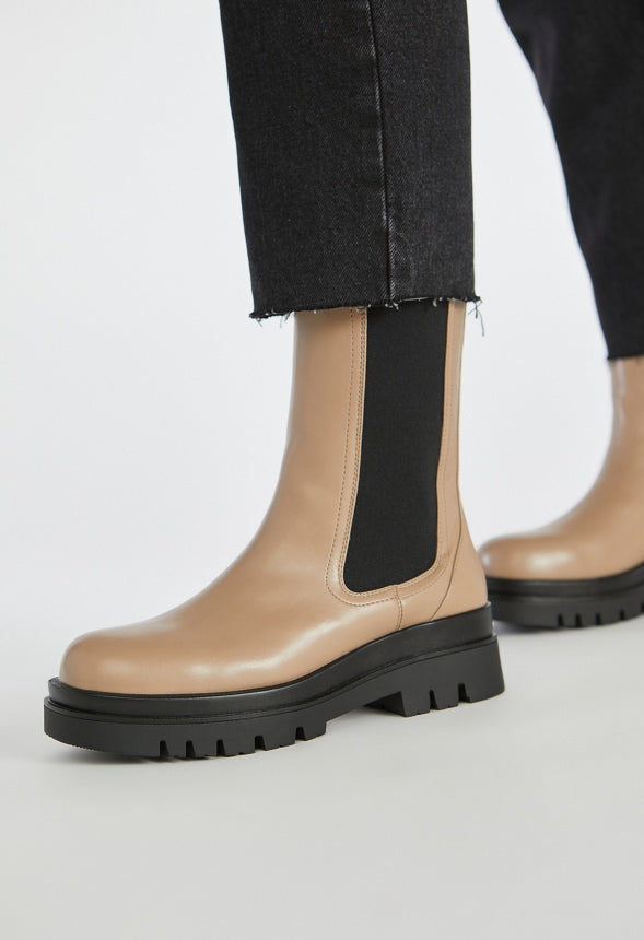 Candide Platform Chelsea Boot Portabella
