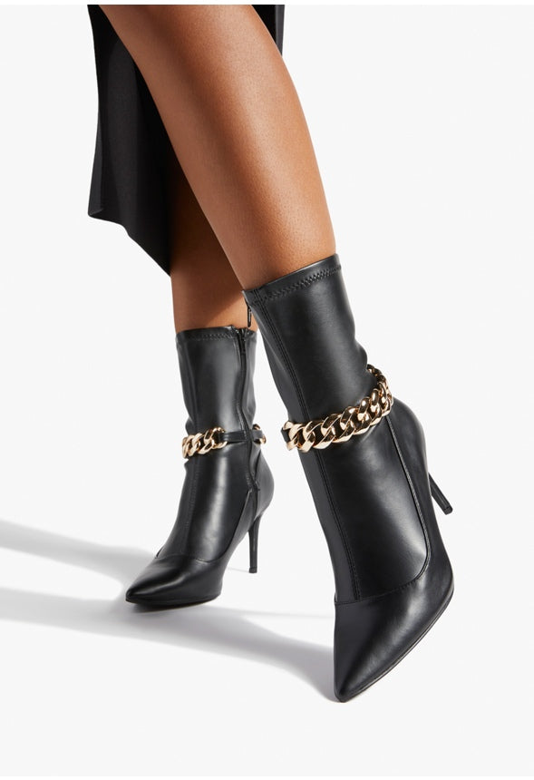 AYSON POINTED-TOE BOOTIE Black Caviar