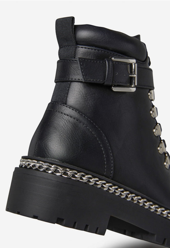 TASHA LUG SOLE BOOTIE Black