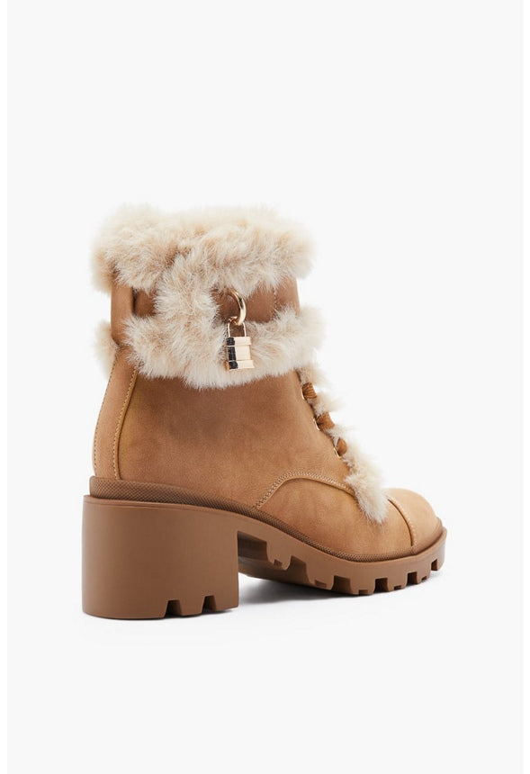 LAELA LUG SOLE BOOTIE Lt Tan