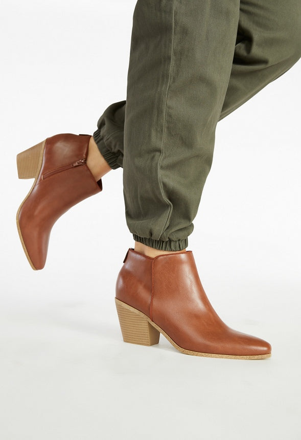 Dakota Heeled Bootie Leather Brown