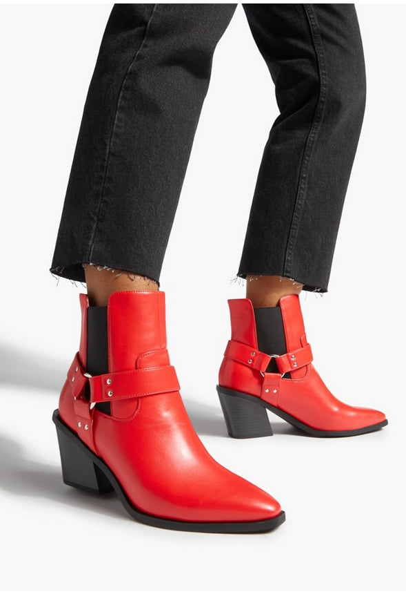 DASEY BLOCK HEEL BOOTIE High Risk Red