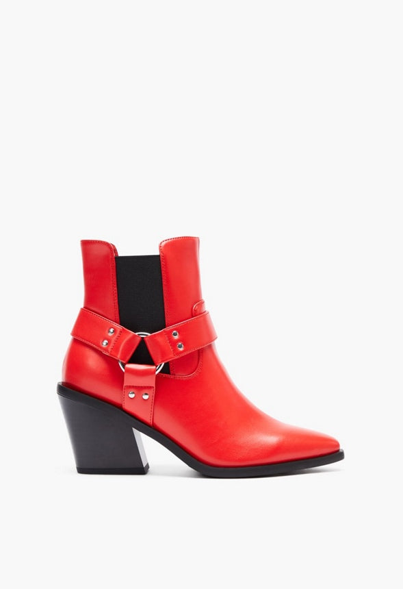 DASEY BLOCK HEEL BOOTIE High Risk Red