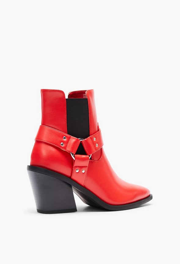 DASEY BLOCK HEEL BOOTIE High Risk Red