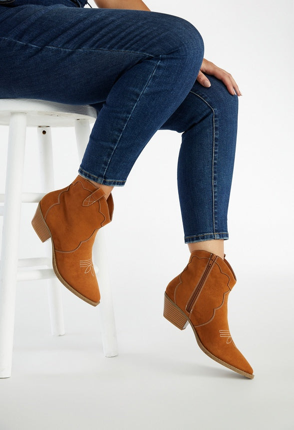Kacey Ankle Boot Camel