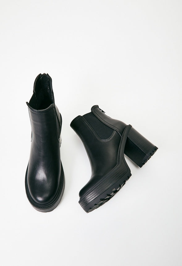 Kinley Chelsea Ankle Boot Black