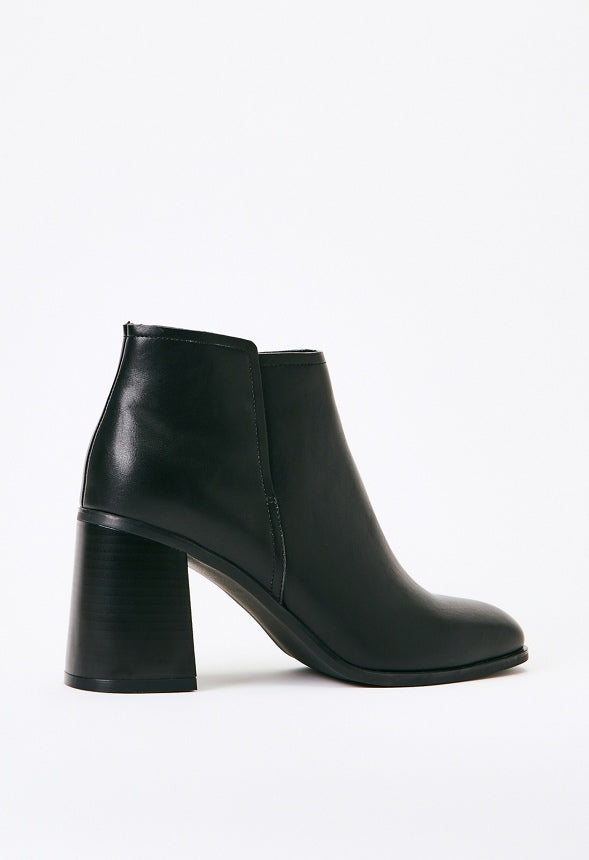 Rae Pointed Toe Bootie Black Caviar