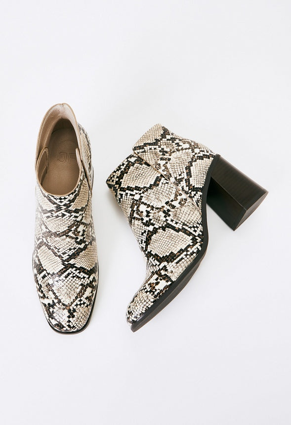 Rae Pointed Toe Bootie Bone