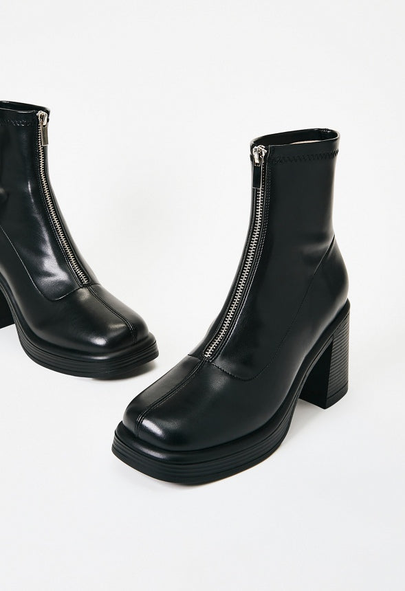 Gracen Heeled Bootie Black Caviar