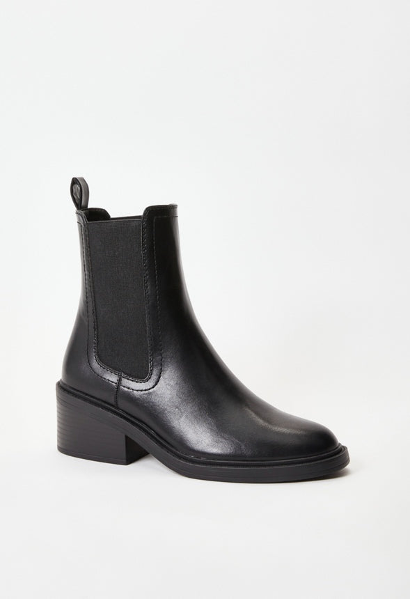 Loren Chelsea Bootie Black