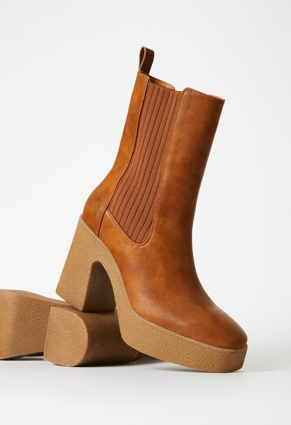 Maia Chelsea Bootie Brown