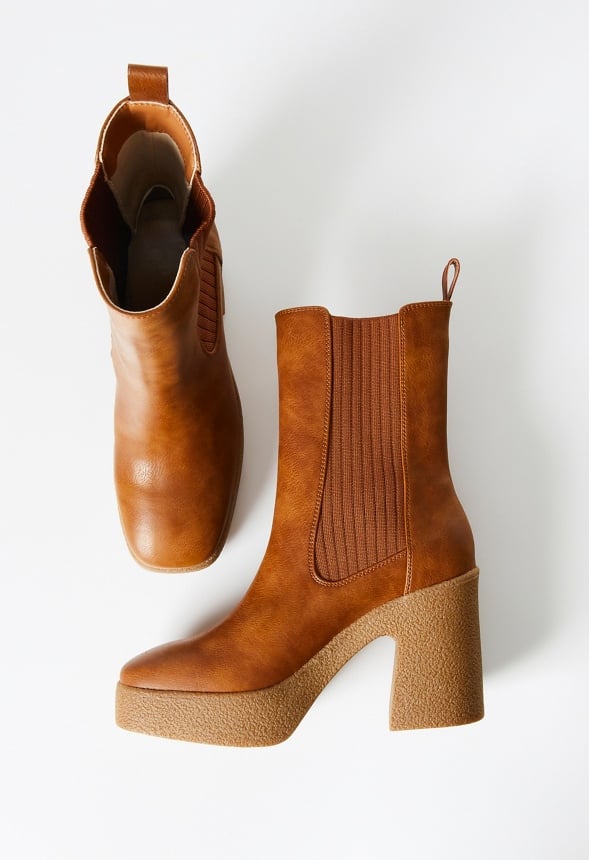 Maia Chelsea Bootie Brown