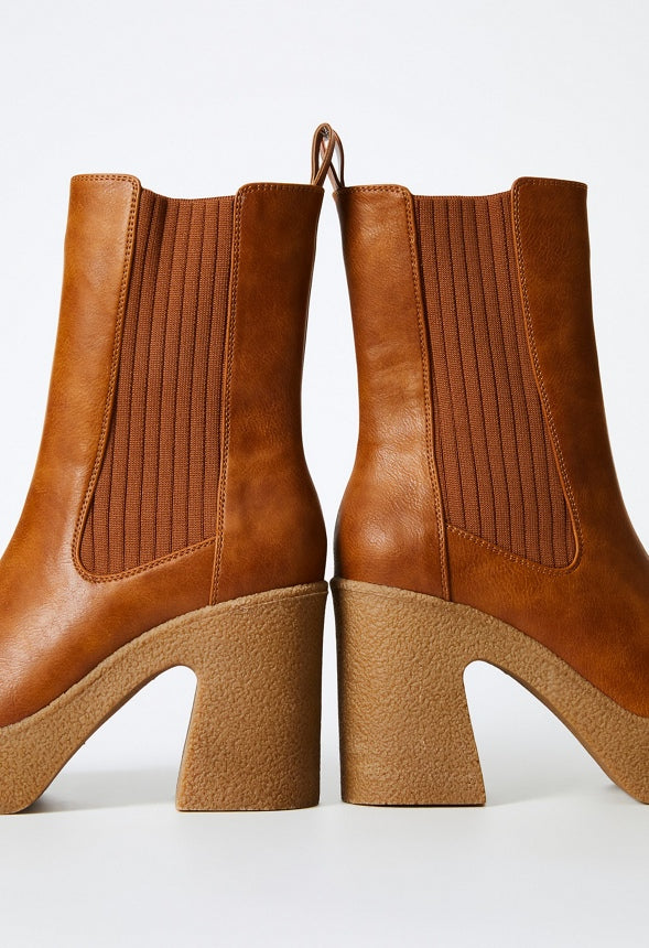 Maia Chelsea Bootie Brown