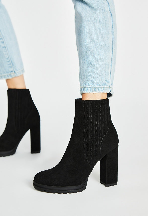 Lyra Chelsea Bootie Black