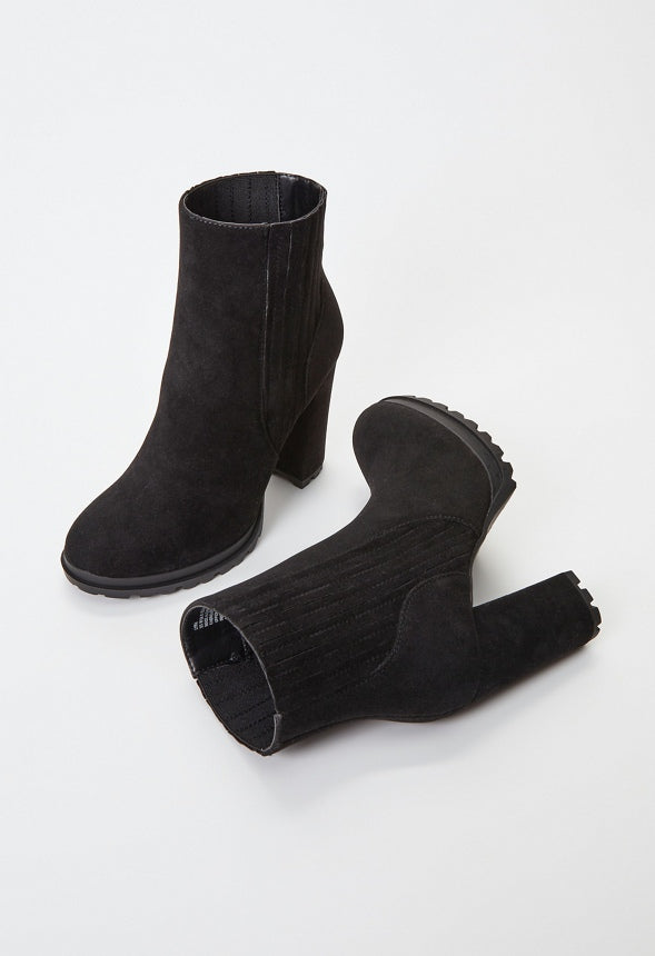 Lyra Chelsea Bootie Black