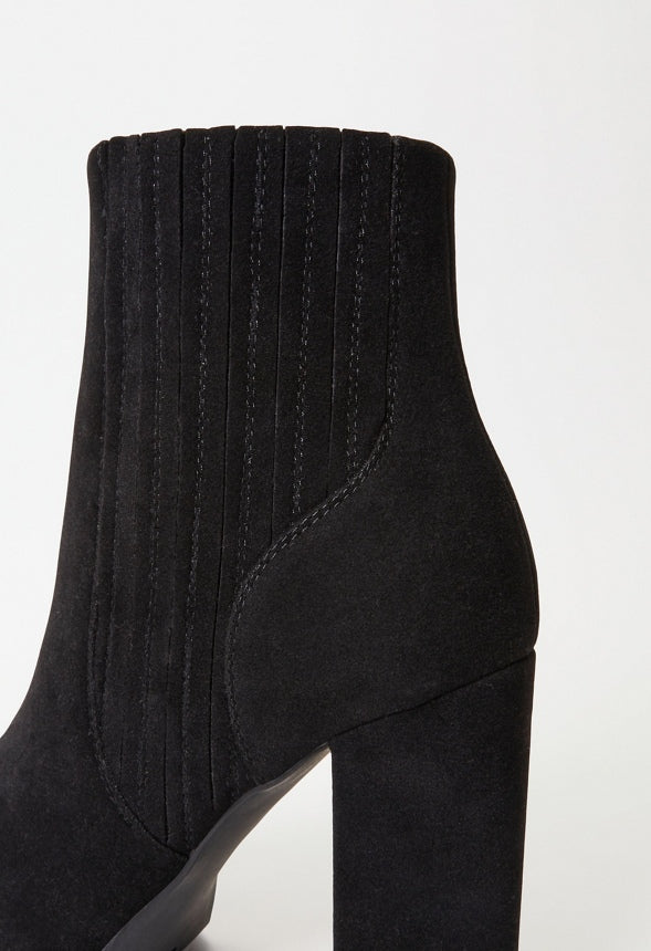 Lyra Chelsea Bootie Black