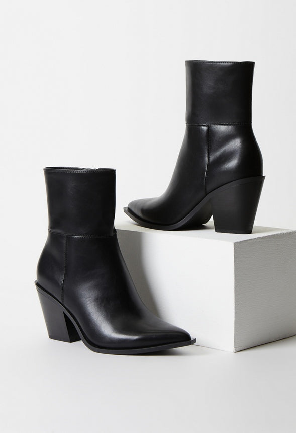 Peyton Block Heeled Bootie Black