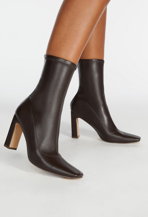 Maddie Heeled Bootie Cacao Brown