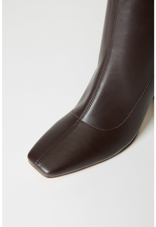 Maddie Heeled Bootie Cacao Brown