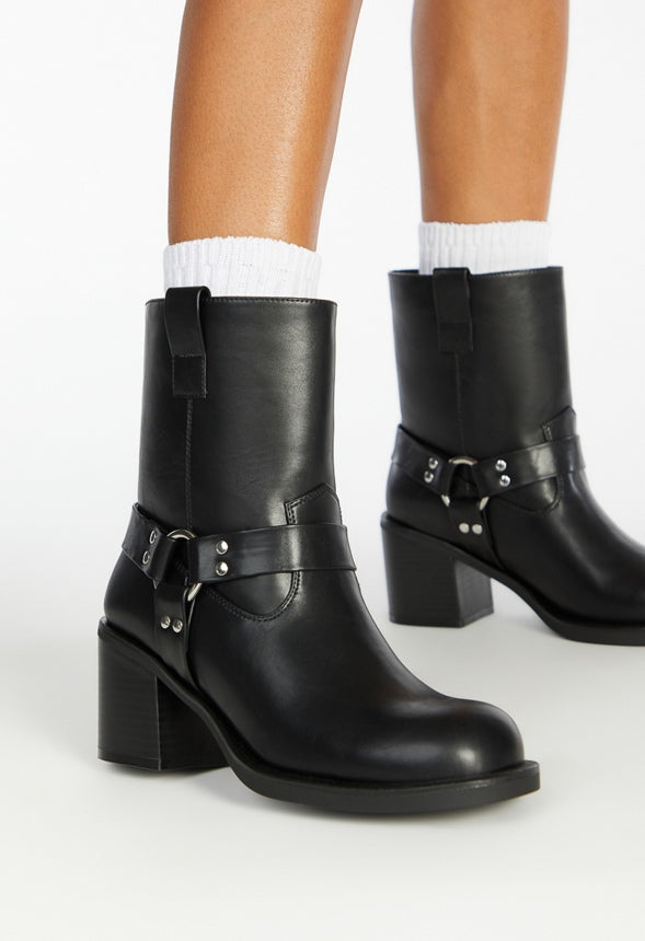 Millie Block Heeled Bootie Black