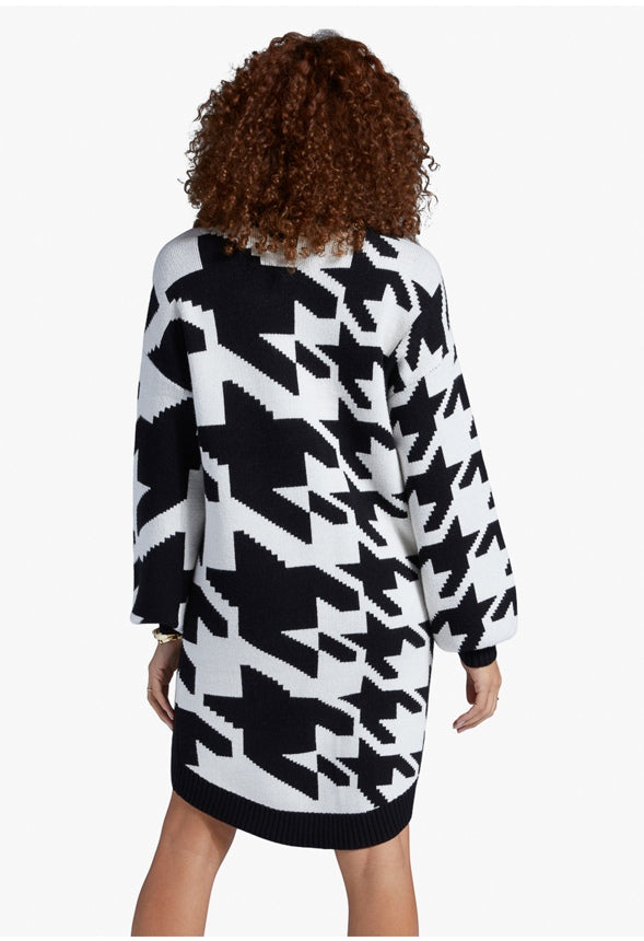 HI LOW JACQUARD SWEATER DRESS Marshmallow Multi - Houndstooth