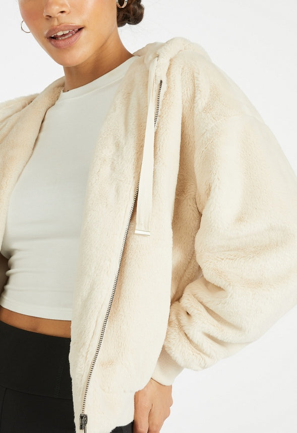 Cozy Short Fur Hoodie Cement