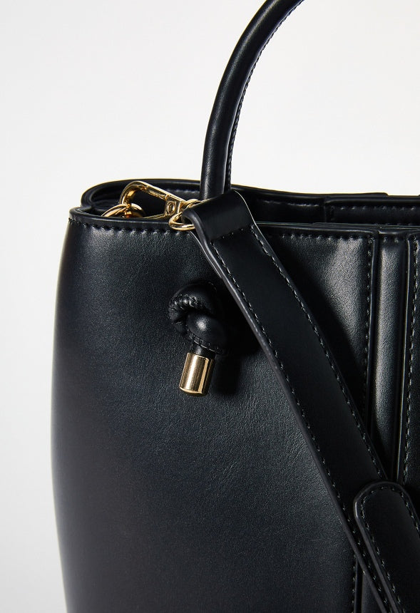 City Crossbody Black
