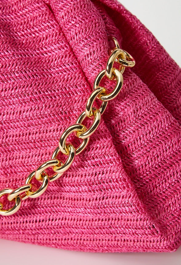 RAFFIA RUCHED CLUTCH WITH CHAIN Fuchsia