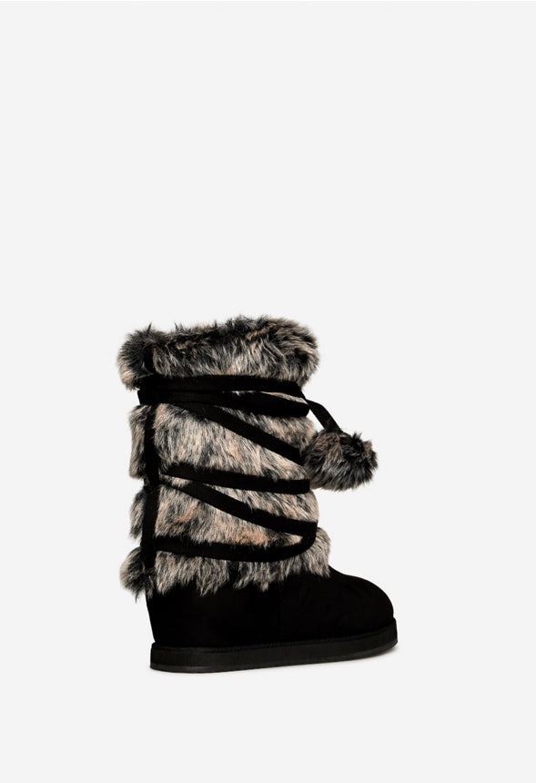 MINJI FUZZIE BOOT Black Caviar