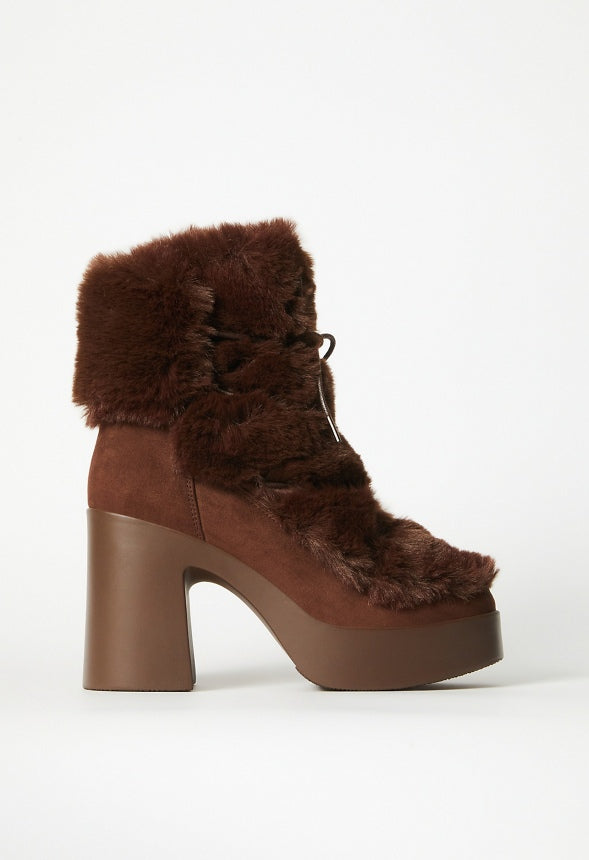 Rowan Block Heel Bootie Chocolate Lab