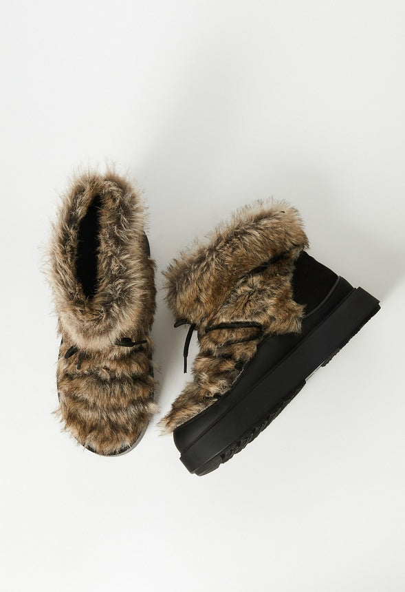 Helena Cold Weather Bootie Black Caviar