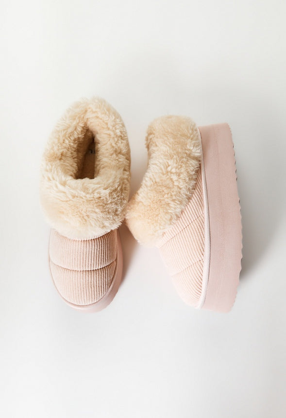 Jovie Fuzzie Flat Blush