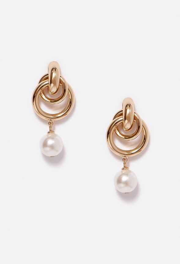 Zuri Linked Rings & Pearl Drop Earrings Cream/ Gold