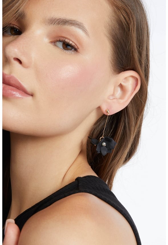 Xyla Color Coated Petals Flowers Drop Earrings  Black/ Gold