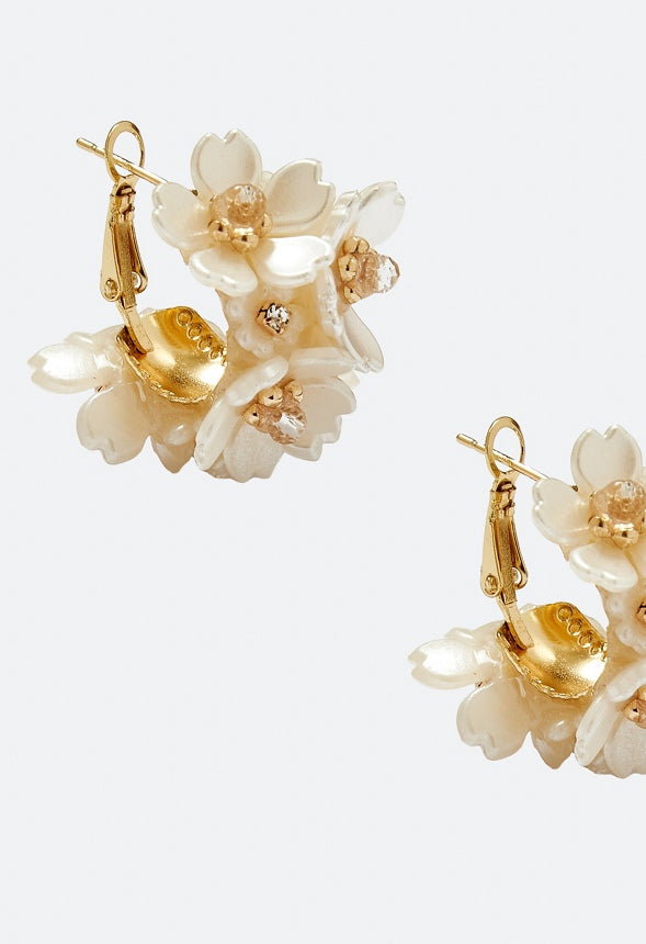 Lexi 3D Multi Flower Hoop Earrings Cream/ Gold